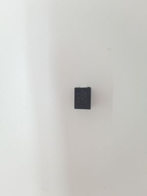Устройство для установки на поверхности варистора MOV -40 125 Хранилище 0.1J - 4J Энергетический рейтинг Соответствует RoHS